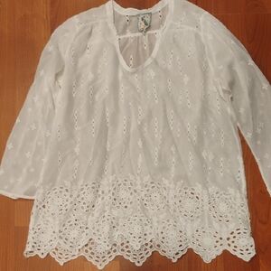 Johnny Was White Blouse with Embroidered Details